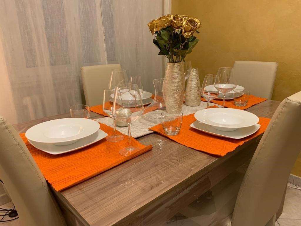 Udine M2 Balcony Apt Appartamento Milano