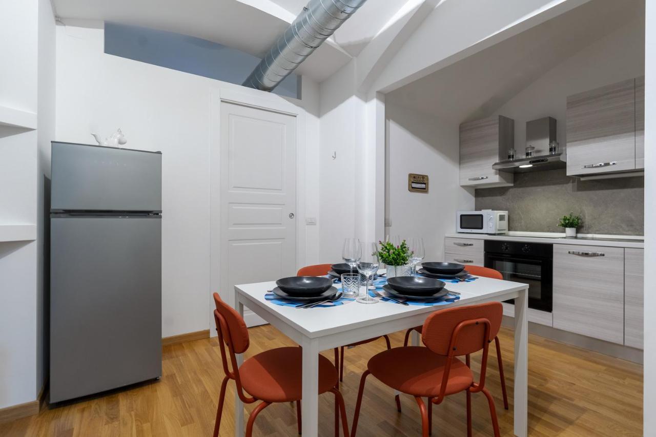 Apartment Centro Storico Duomo A 5 Minuti Wifi Netflix Mailand