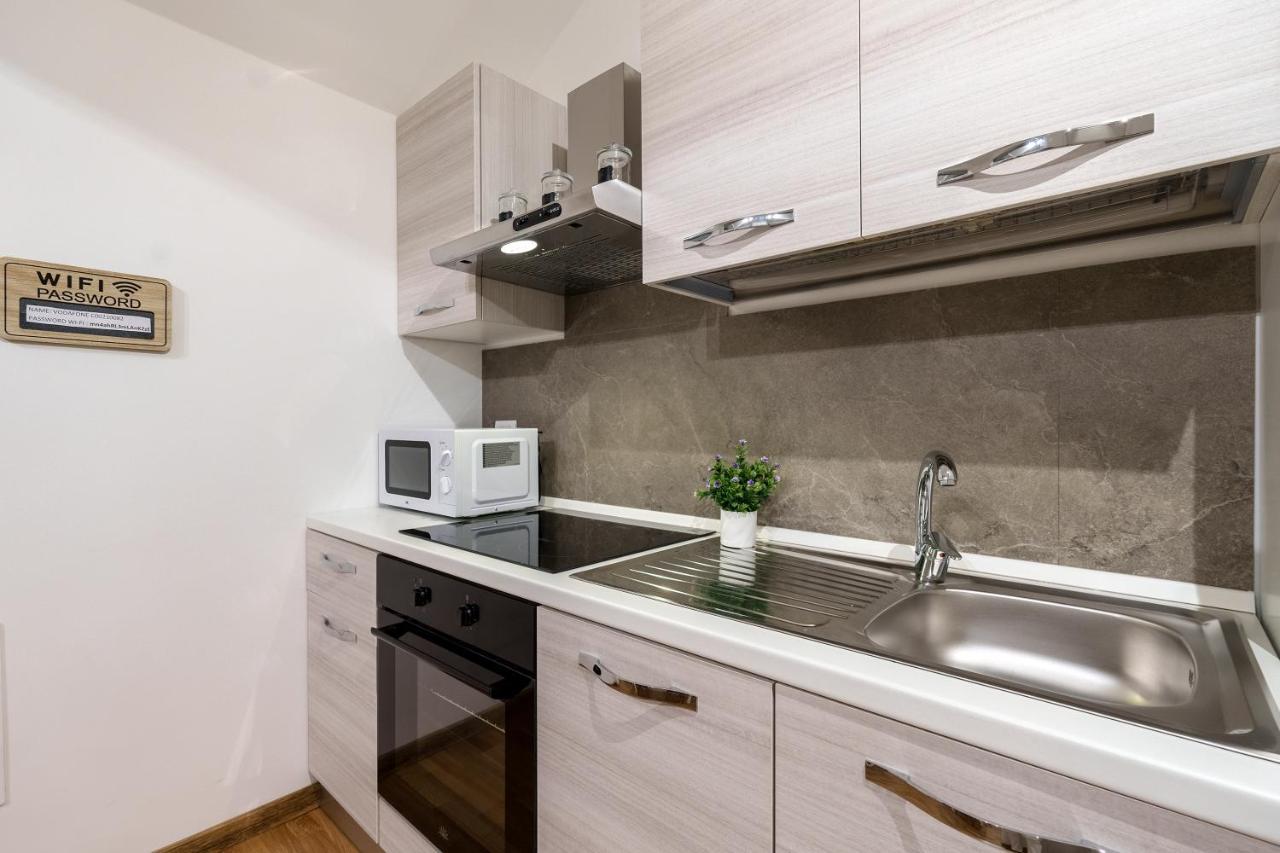 Centro Storico Duomo A 5 Minuti Wifi Netflix Apartment