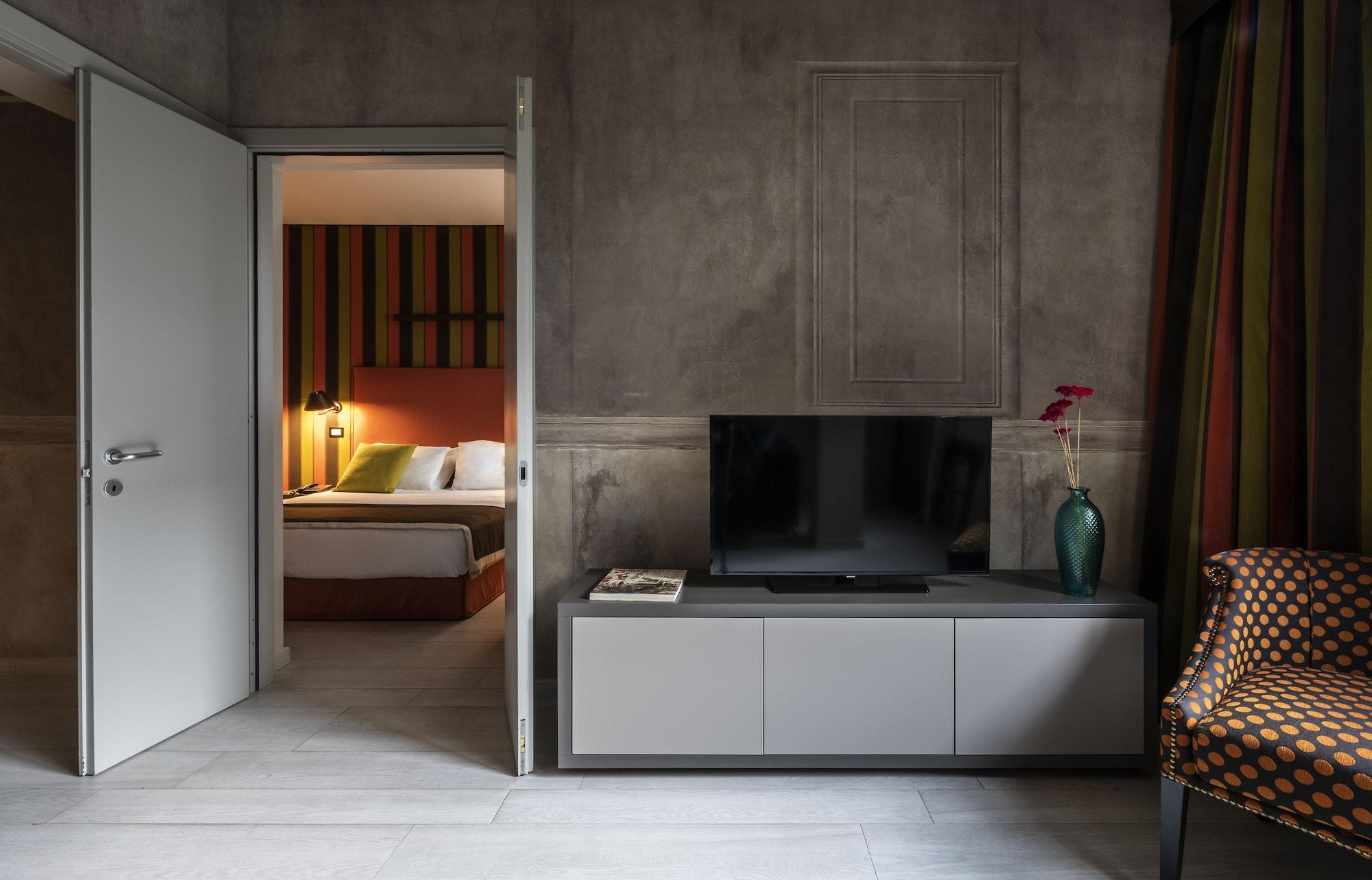 Fifty House Cellini Hotel Milano