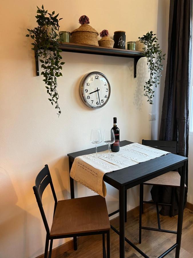 Stylish 3 Km Away From Duomo - Netflix, Wi-fi, All Comforts Included * Milano