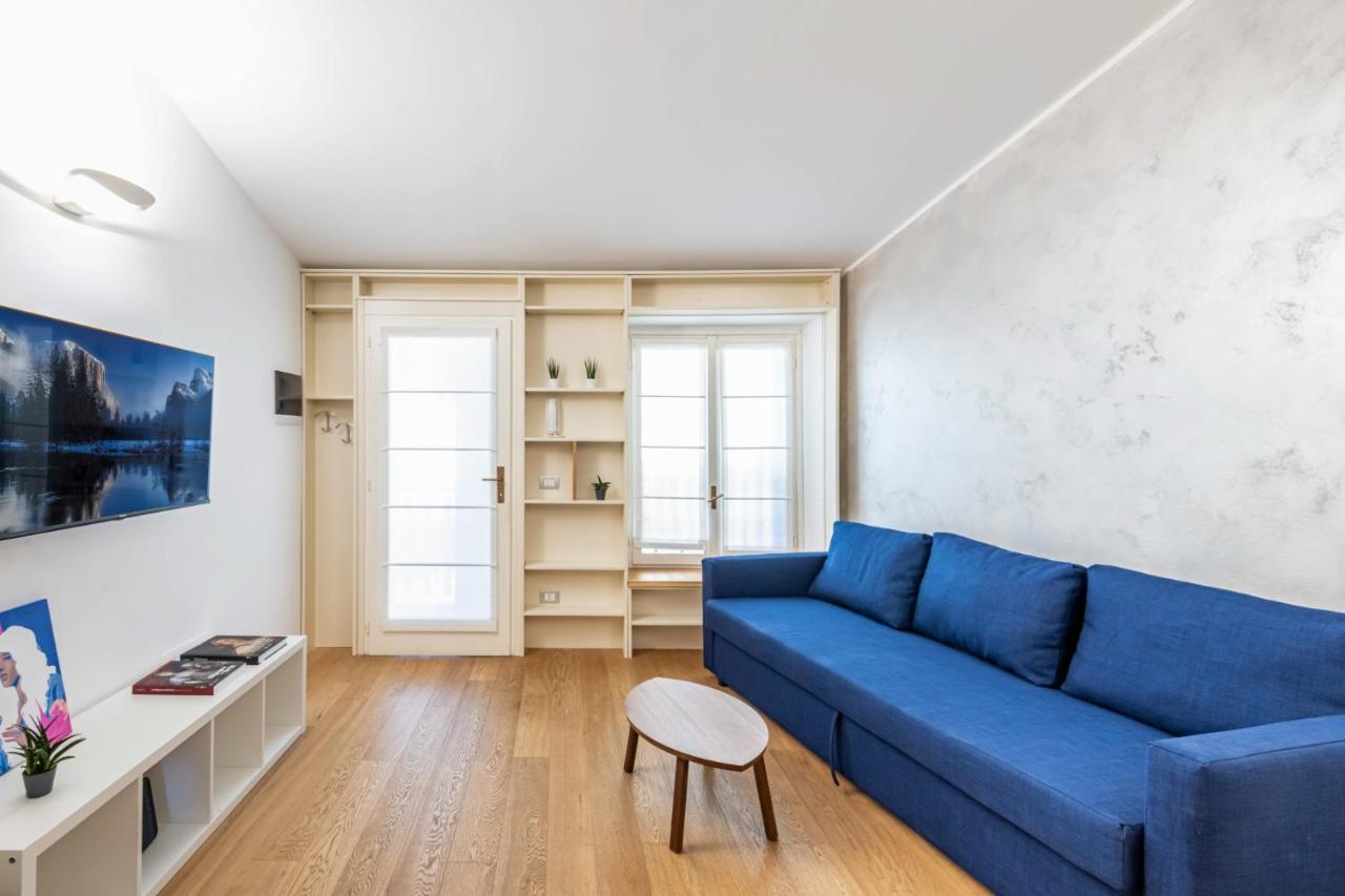 Easylife - Romantico Sulla Darsena Apartment