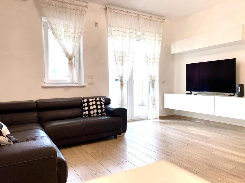 Mpm - Belinzaghi 5 6 Pax Appartement