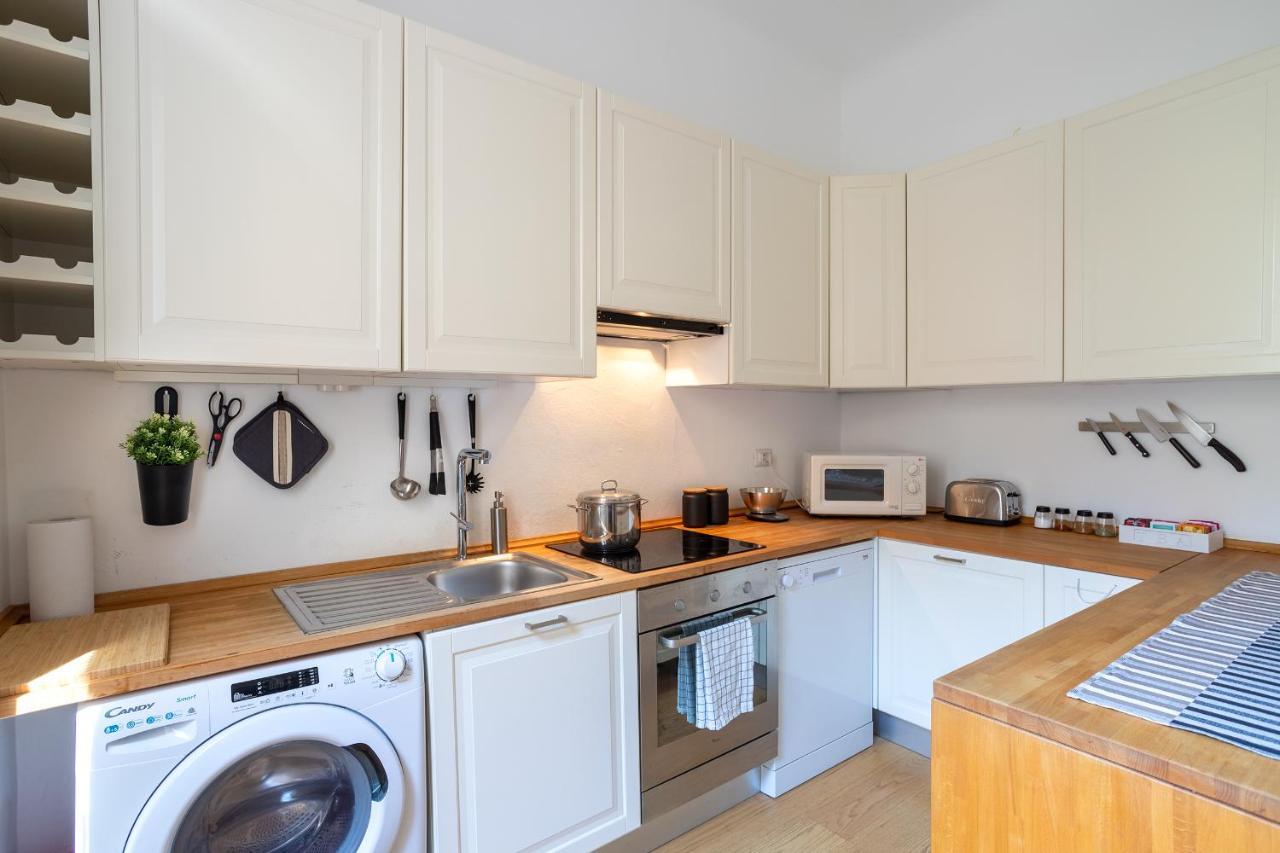 Centrale-loreto Con Terrazzo Apartment *