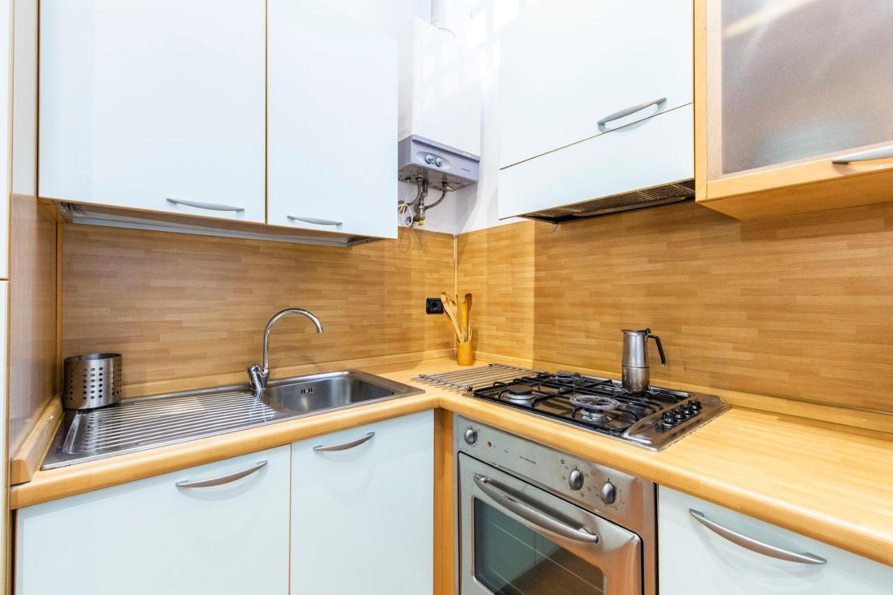 Extensive Terrace Navigli Toy Artistic Apartment Mailand