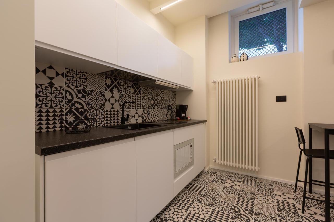 Pay60 -crescenzago- Luxury Yellow House *