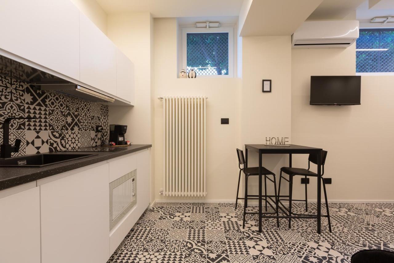 Apartment Pay60 -crescenzago- Luxury Yellow House *