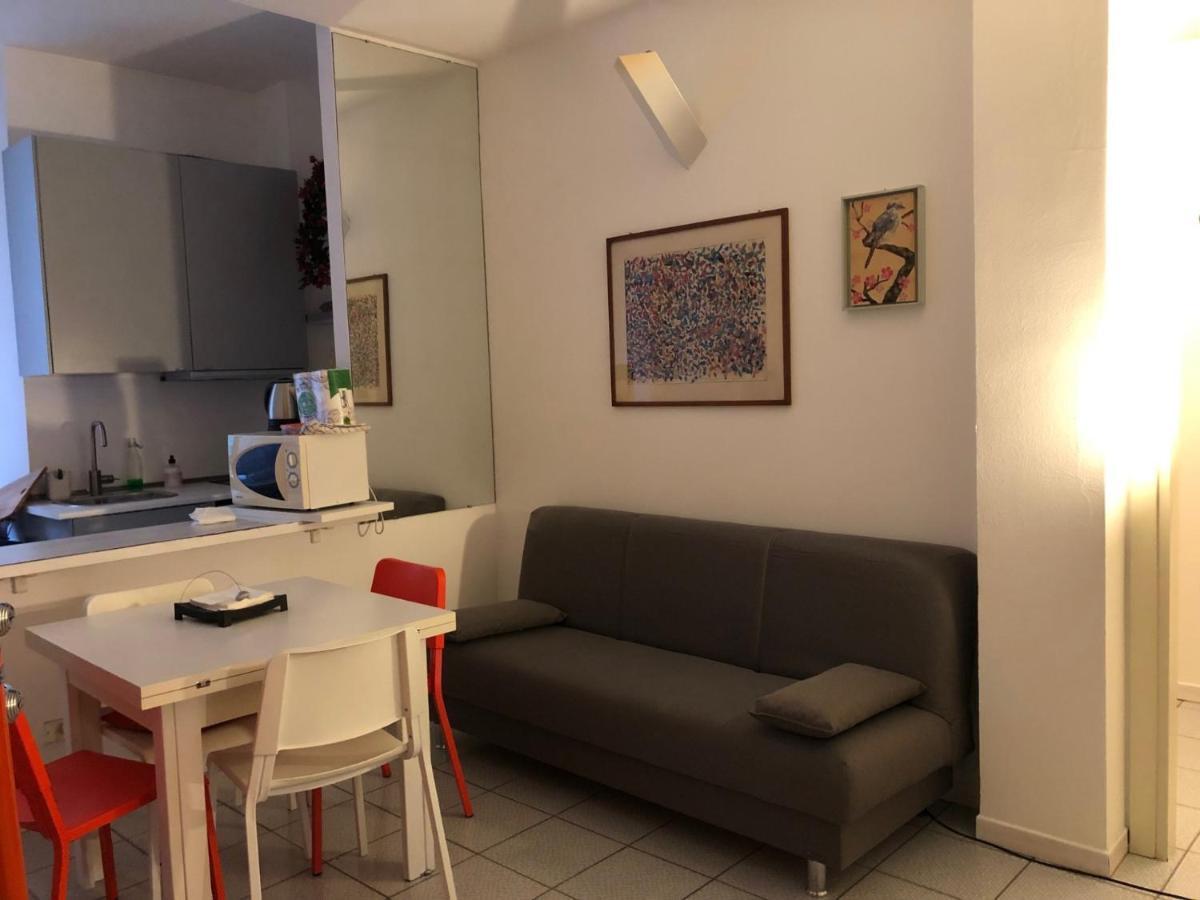 Venini Station Apartment Milan