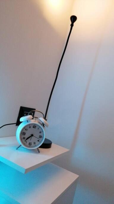 Appartement Two-room - 10 Min Walk From Isola *