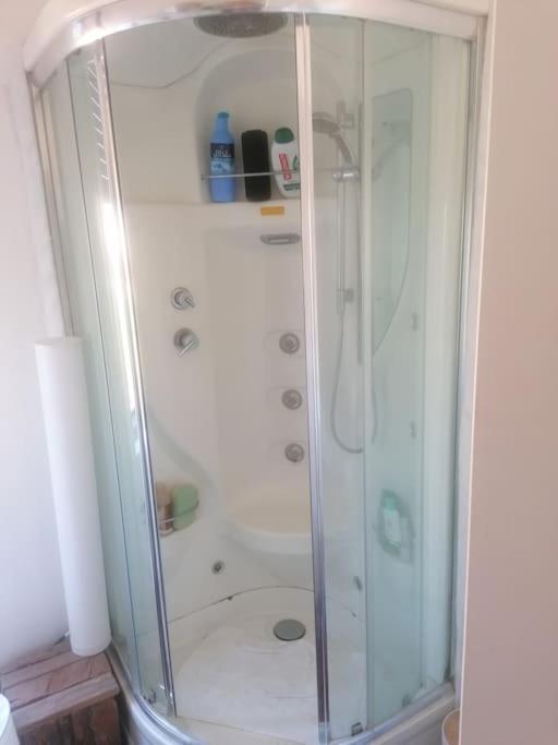 Two-room - 10 Min Walk From Isola *