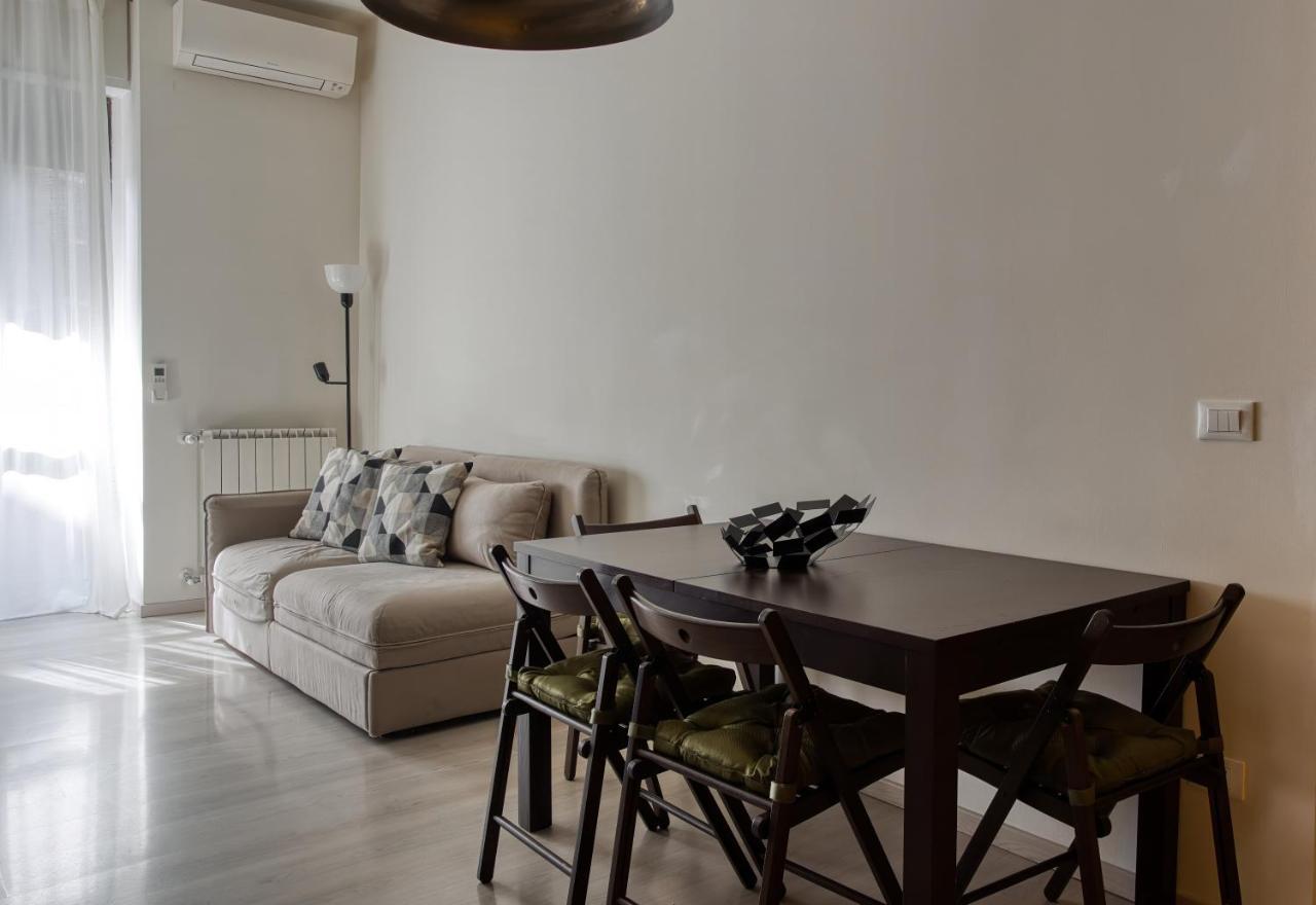 Joivy Vibrant 2bed With Balcony Apartment *