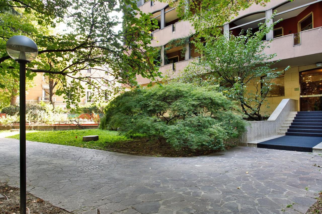 Joivy Vibrant 2bed With Balcony Apartment *