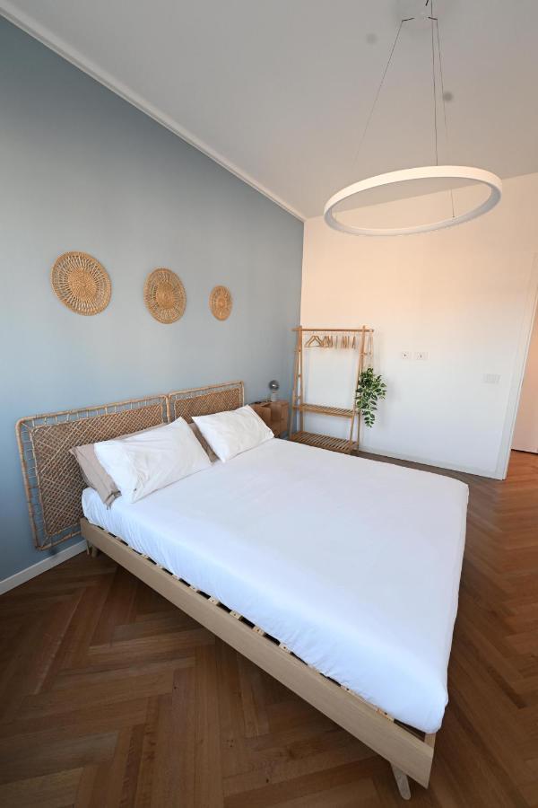 Your Window On The City - Via Gioia Apartment *