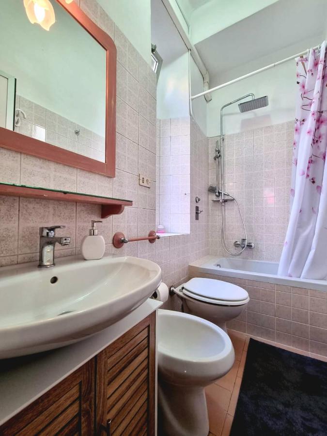 Relaxing In The Heart Of Appartement Milaan