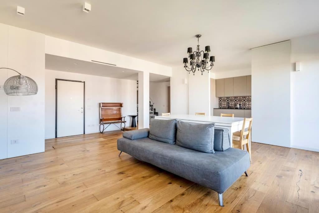 Luvi - Campania Lejlighed Milano
