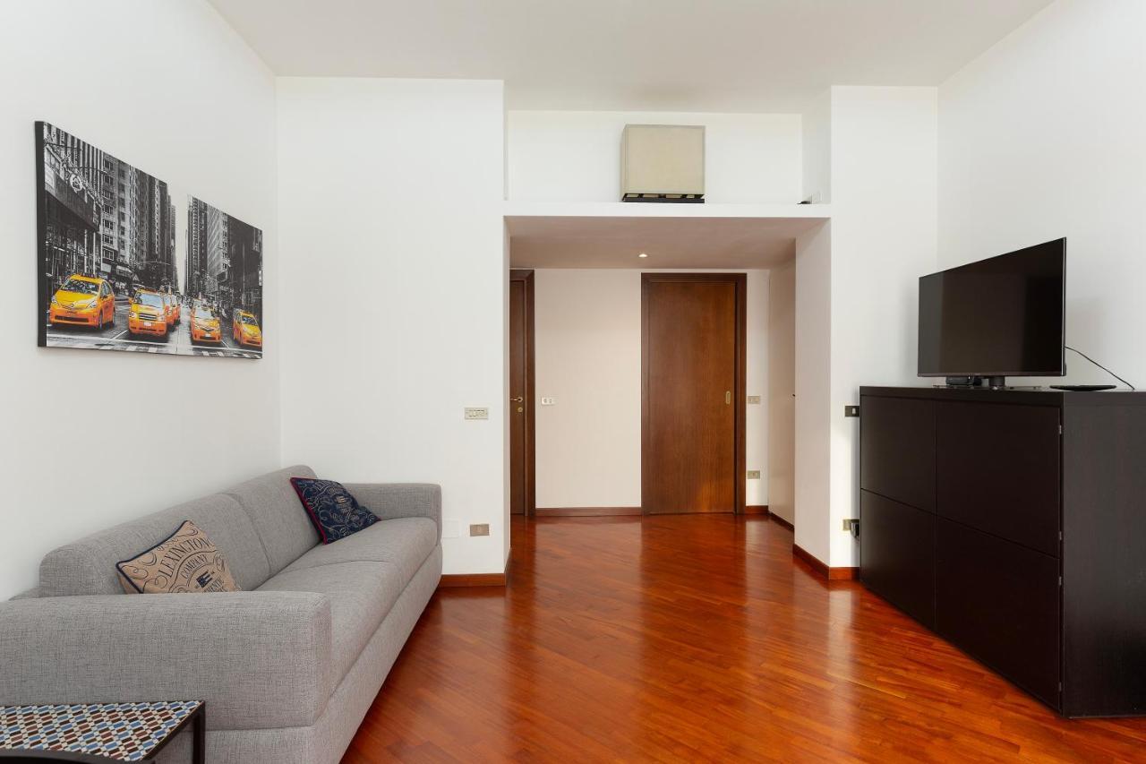 Flat In Citylife Near Metro! Appartement
