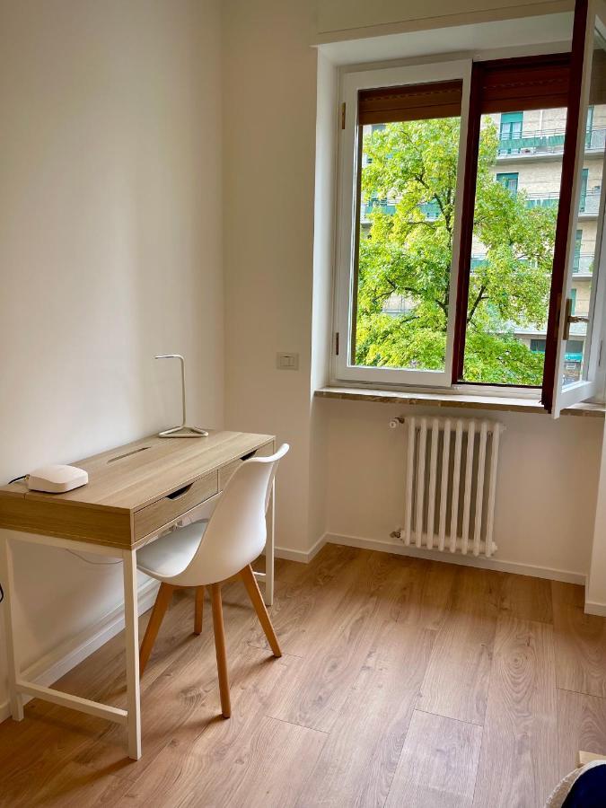 Luxury 2 Bedroom Apartament, Close To San Siro, Fiera And 10 Min Metro To Duomo Appartamento *