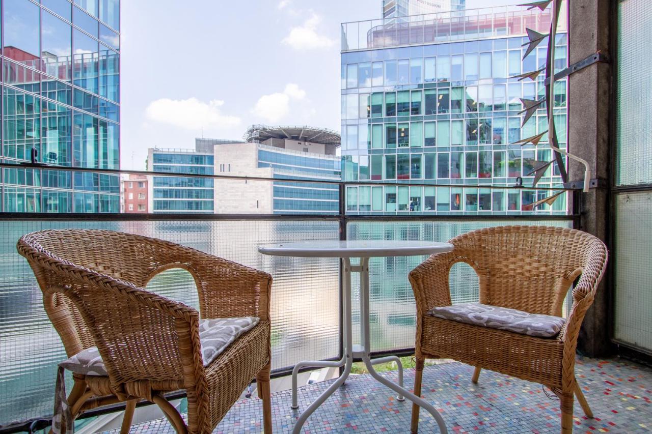 Palazzo Lombardia - Station - Bighome Apartment