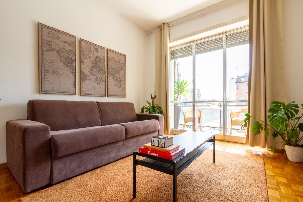 Palazzo Lombardia - Station - Bighome * Milan