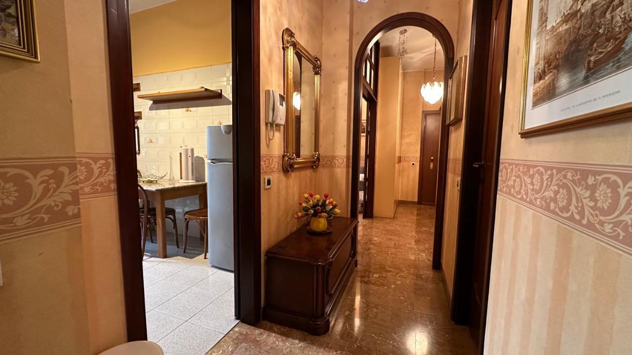 Apartment Dehomes - Two Bedrooms, Terrace, Wi-fi, Tram To Centre & Rho Fiera