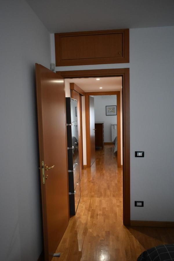 Appartement House Promenade Santa Giulia Milaan
