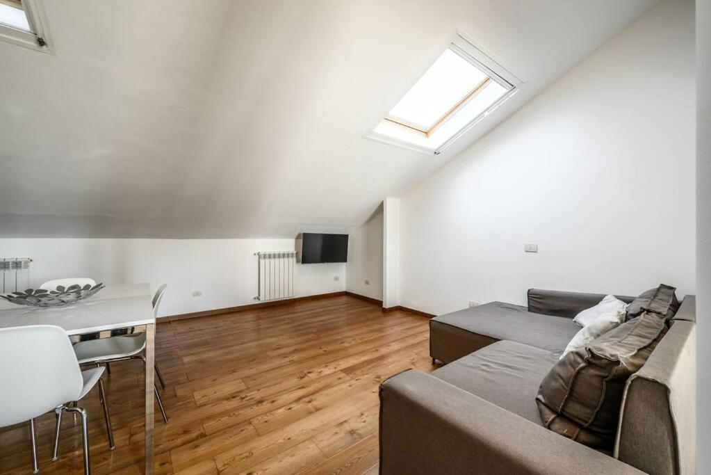 Apartment Buenos Aires' Nest - 10 Minutes From Duomo With Terrace *