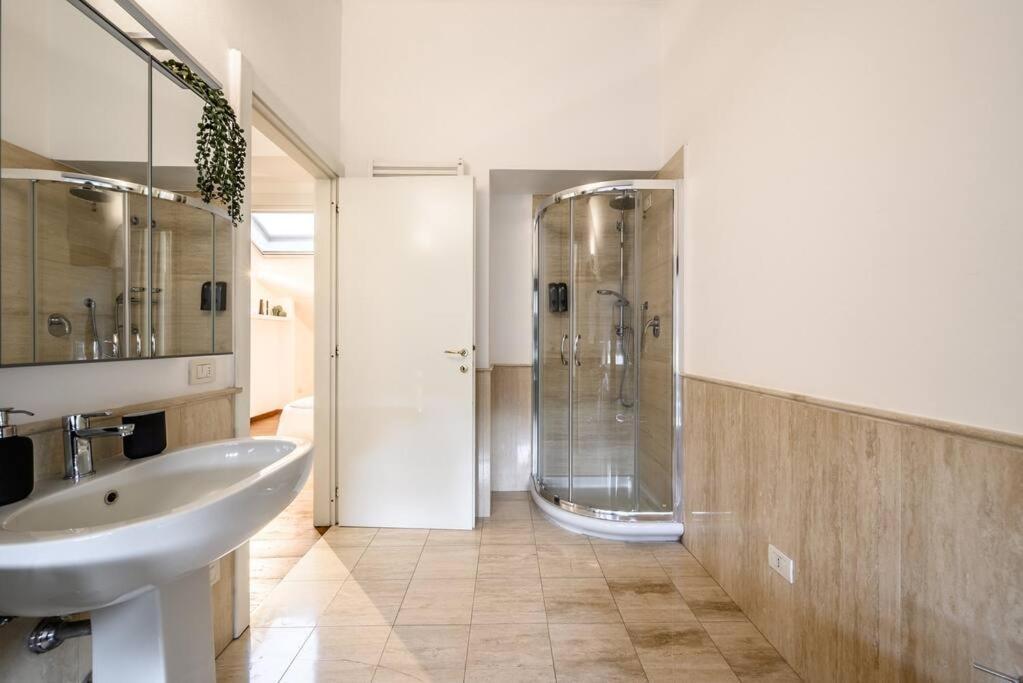 Buenos Aires' Nest - 10 Minutes From Duomo With Terrace Apartment Milan