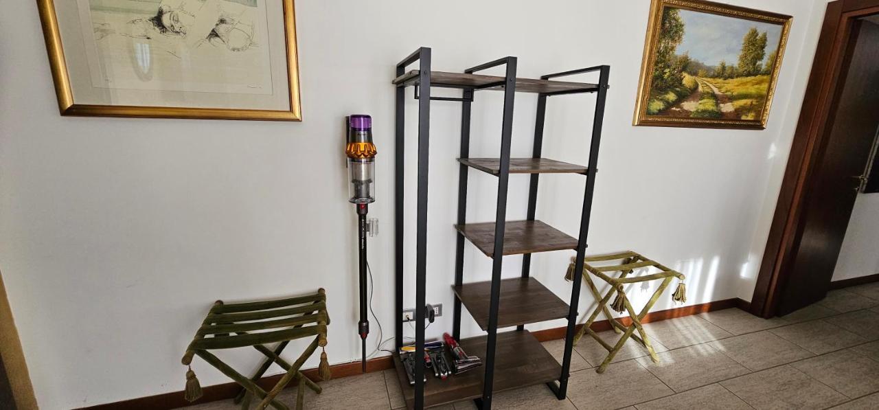 Ideal For Families,pets,business Apartment Milan