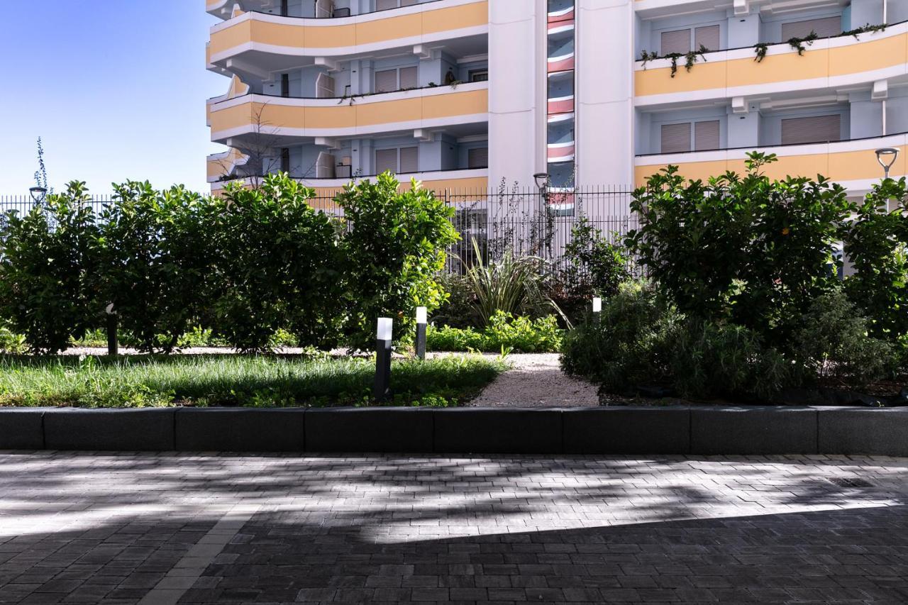 Dehomes - Bicocca Village 28 Apartment