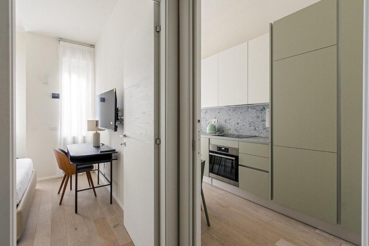 Appartamento Uberto Visconti Di Modrone B Milano