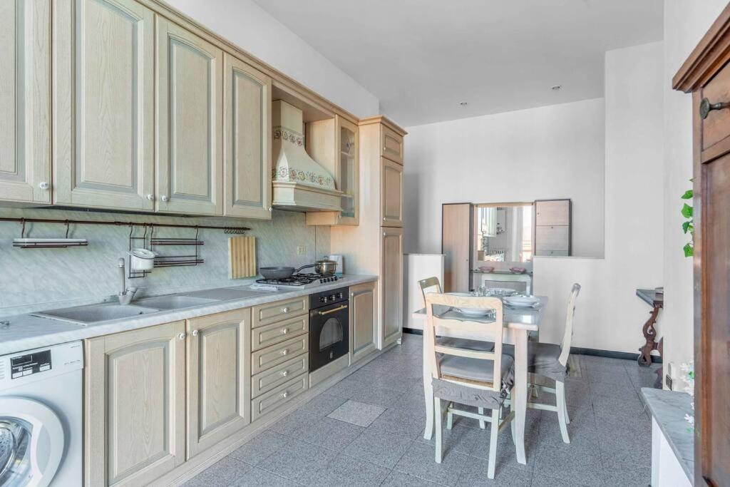 15 Min From Duomo Xxl House Near Metro M3 Milano