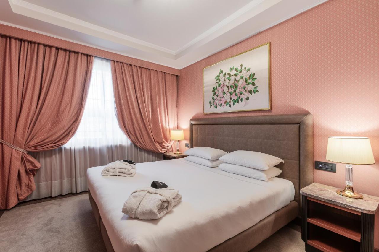 Hotel Doria Grand Milan