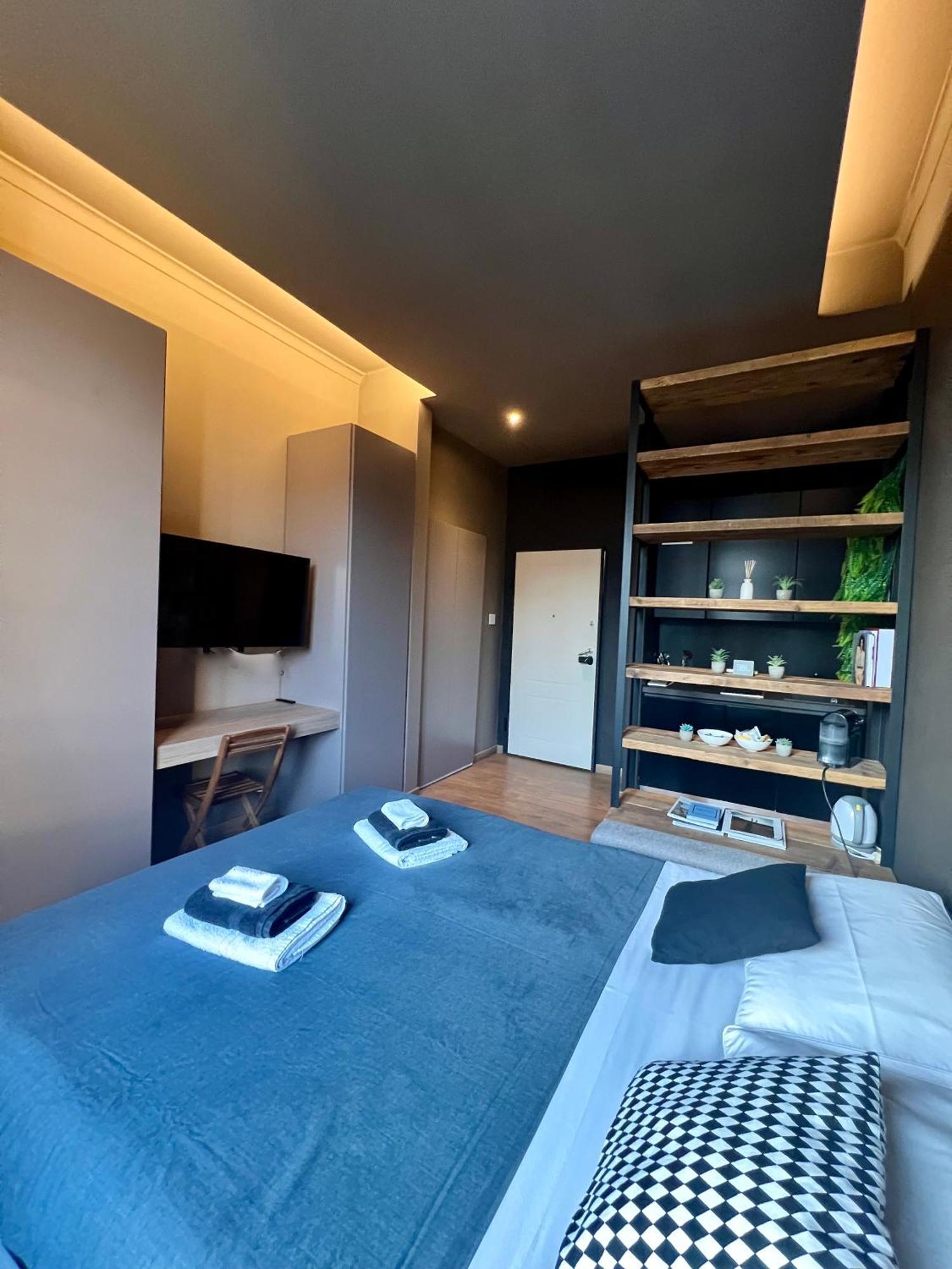 New Luxury Stunning Bilo In The Heart Of Moscova Appartamento