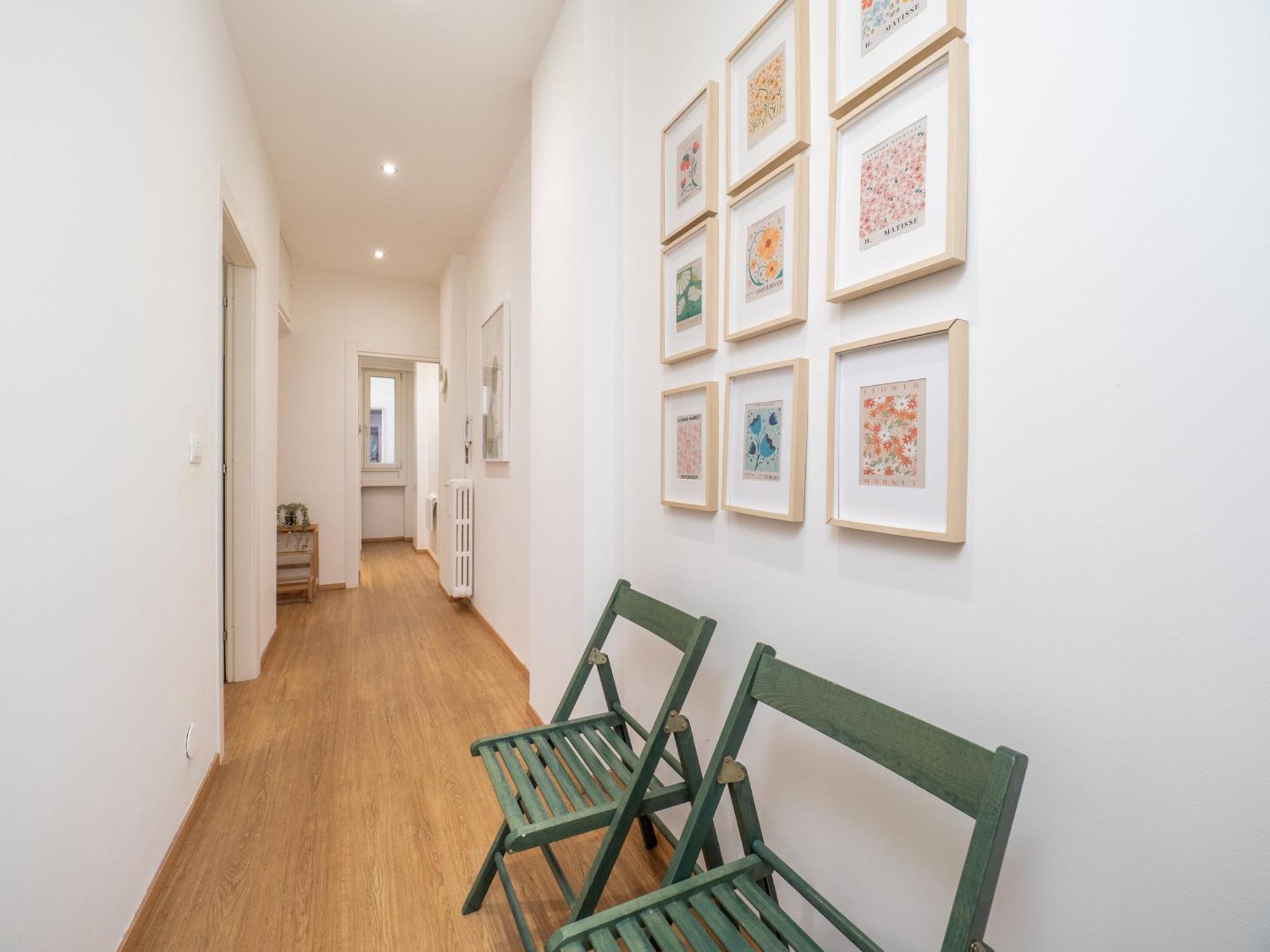 5 Guests - Modern With Balcony Mailand