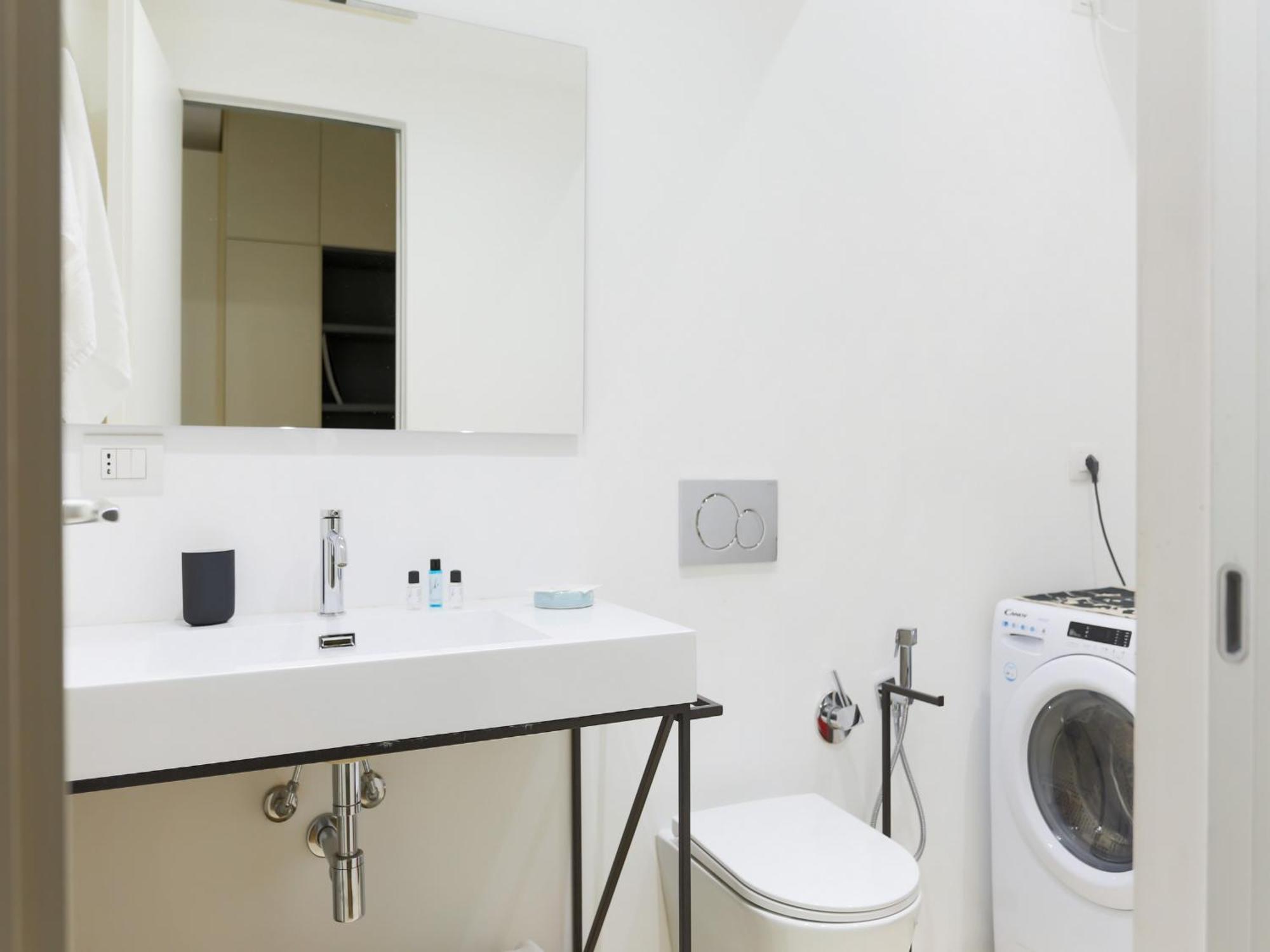 Lejlighed The Best Rent - Bright One-bedroom In Corso Vittorio Emanuele Ii