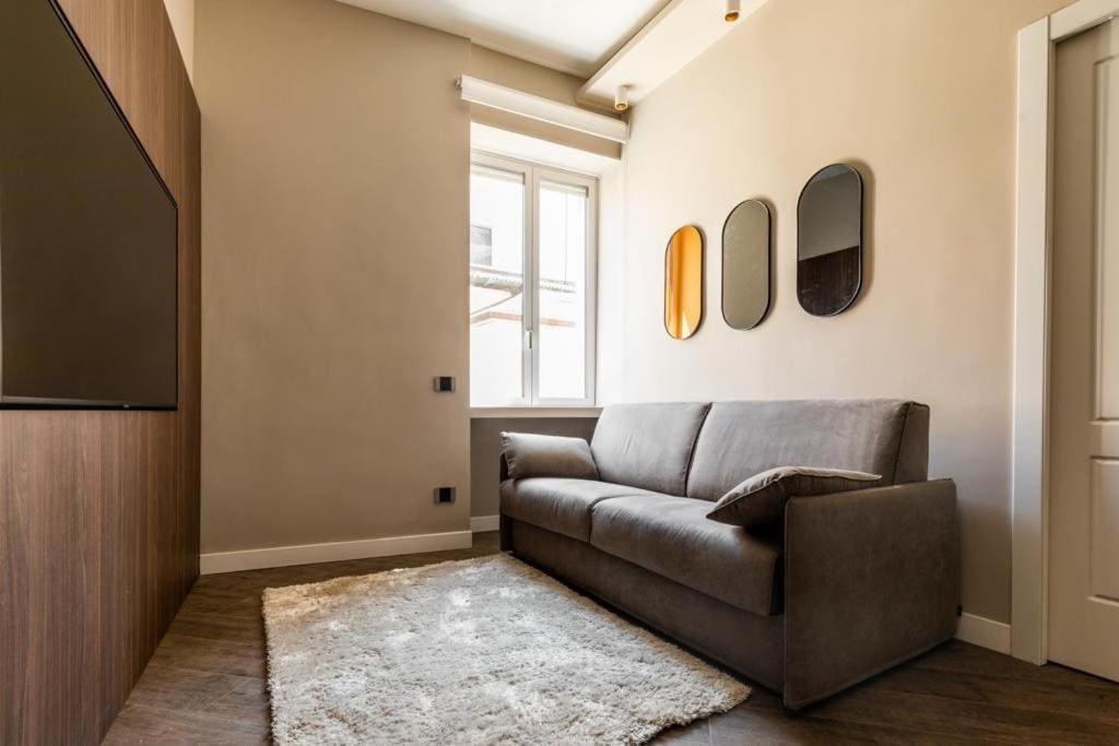 Apartment Dali Duomo Golden House Milan