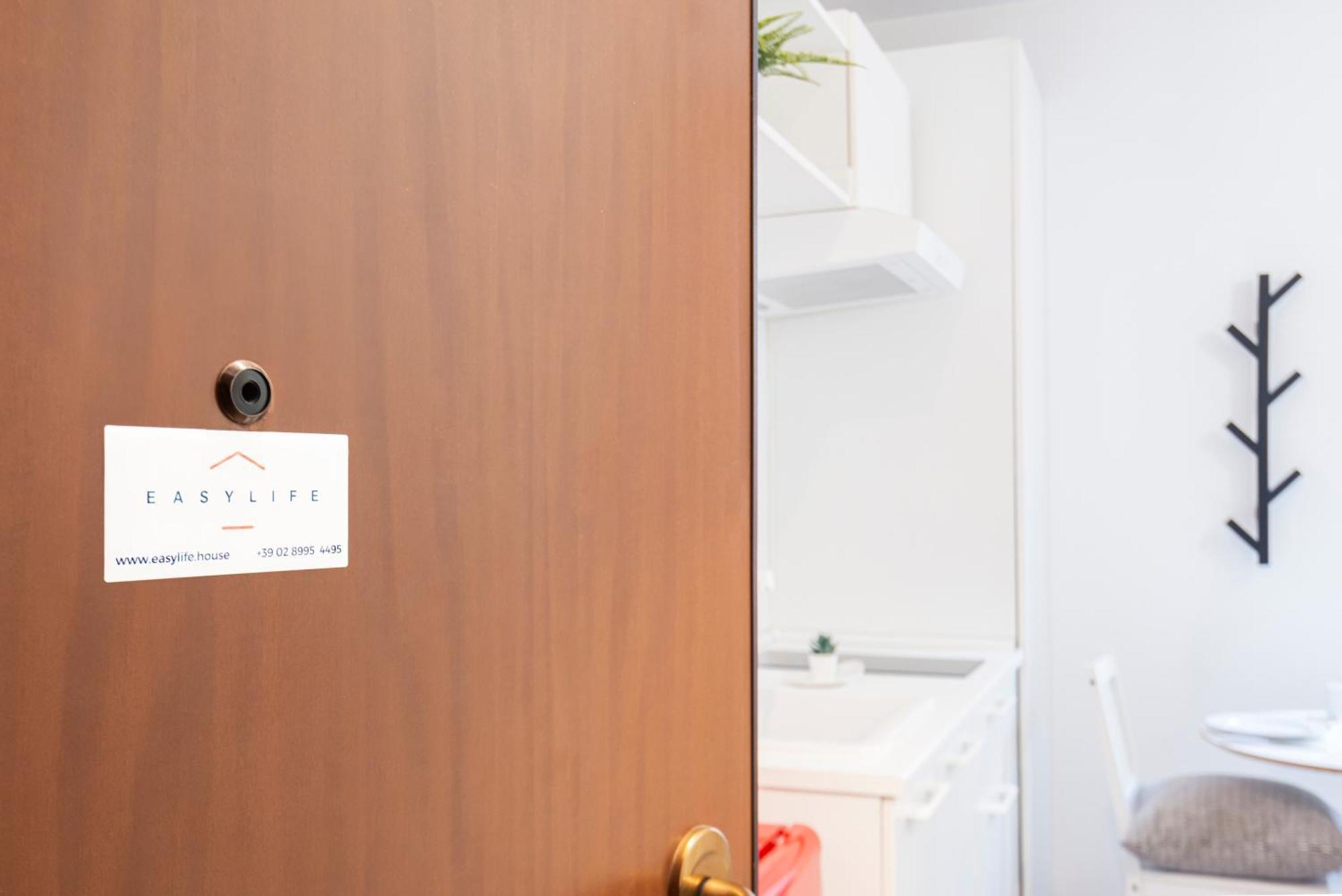 Compact And Charming Porta Venezia Apartment