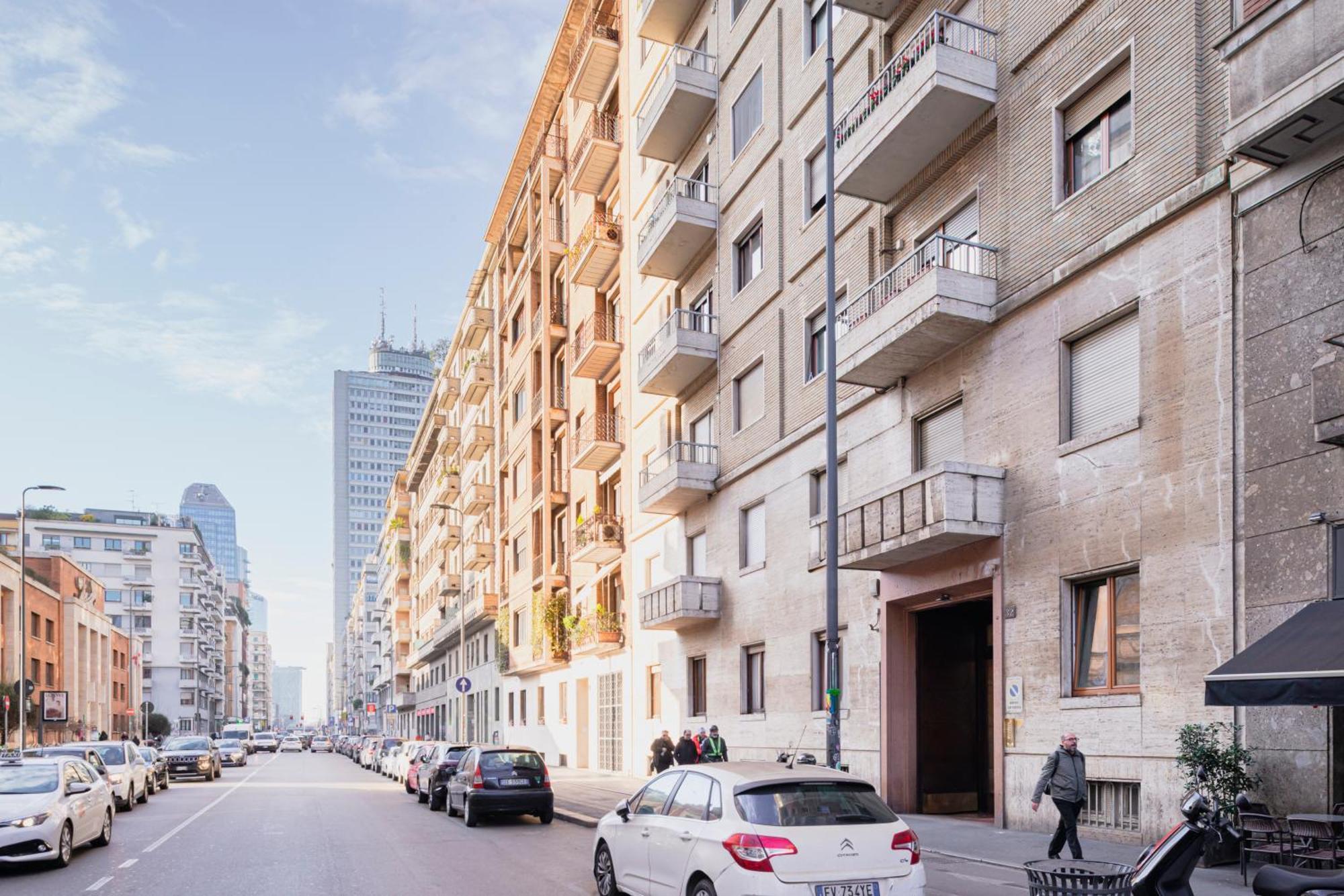 Wonderful Flat Repubblica Station Apartment Milan