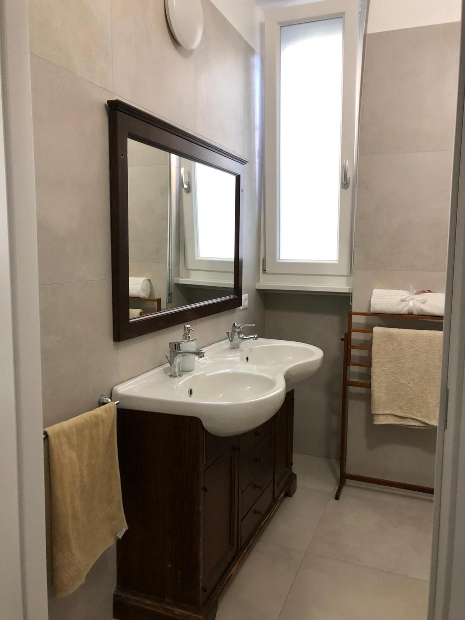 Bilocale In Bande Nere-metro Rossa Duomo Apartment Mailand