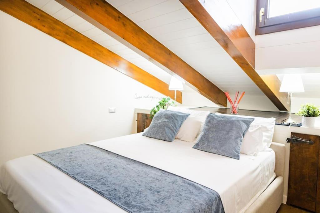 Canonica Attic Appartement Milaan
