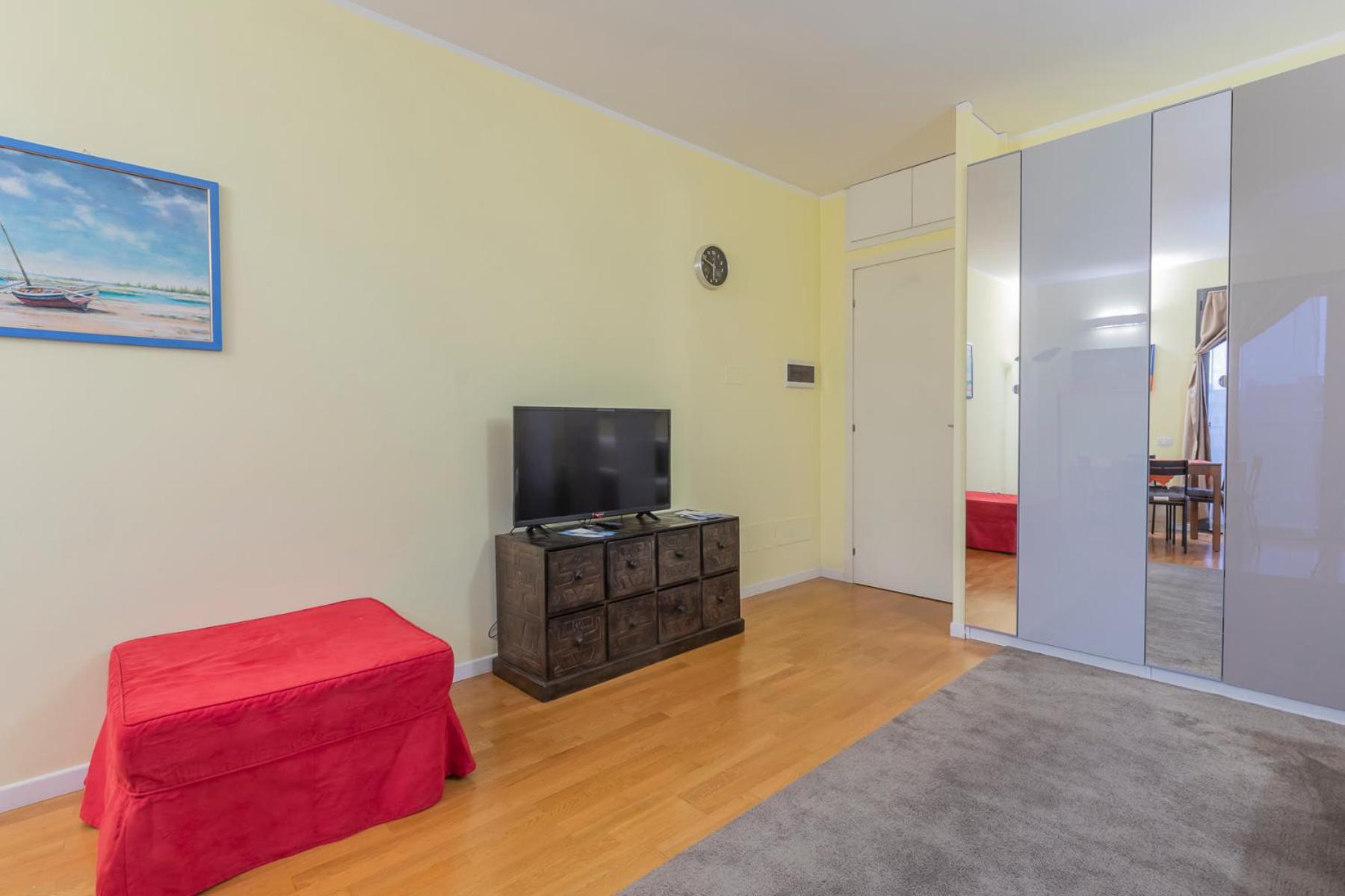Apartment Xenia - Elegant 10 Min From Linate Milan