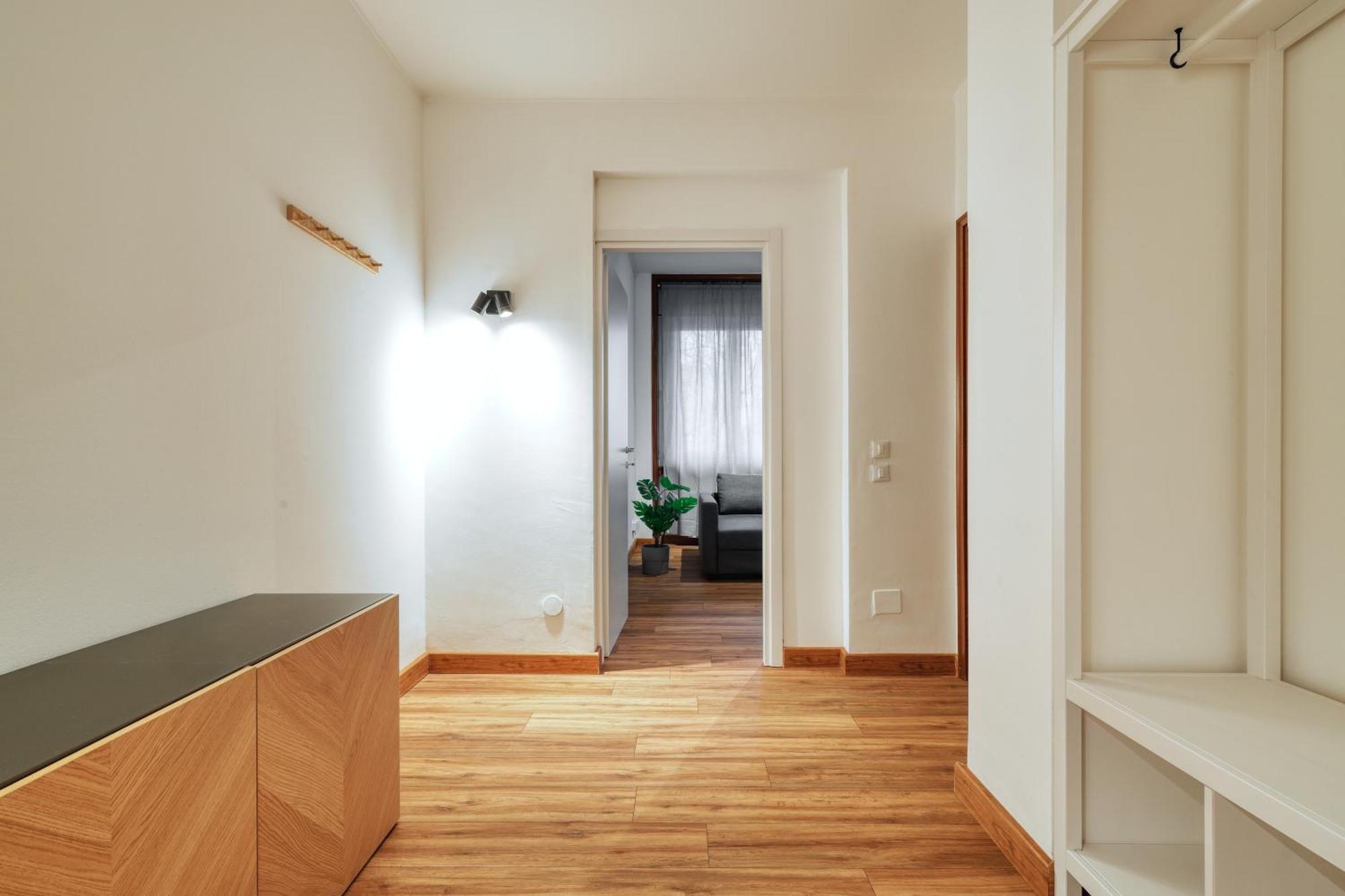 Joivy Chic 3-bed Flat Near Colonne Di San Lorenzo Milano