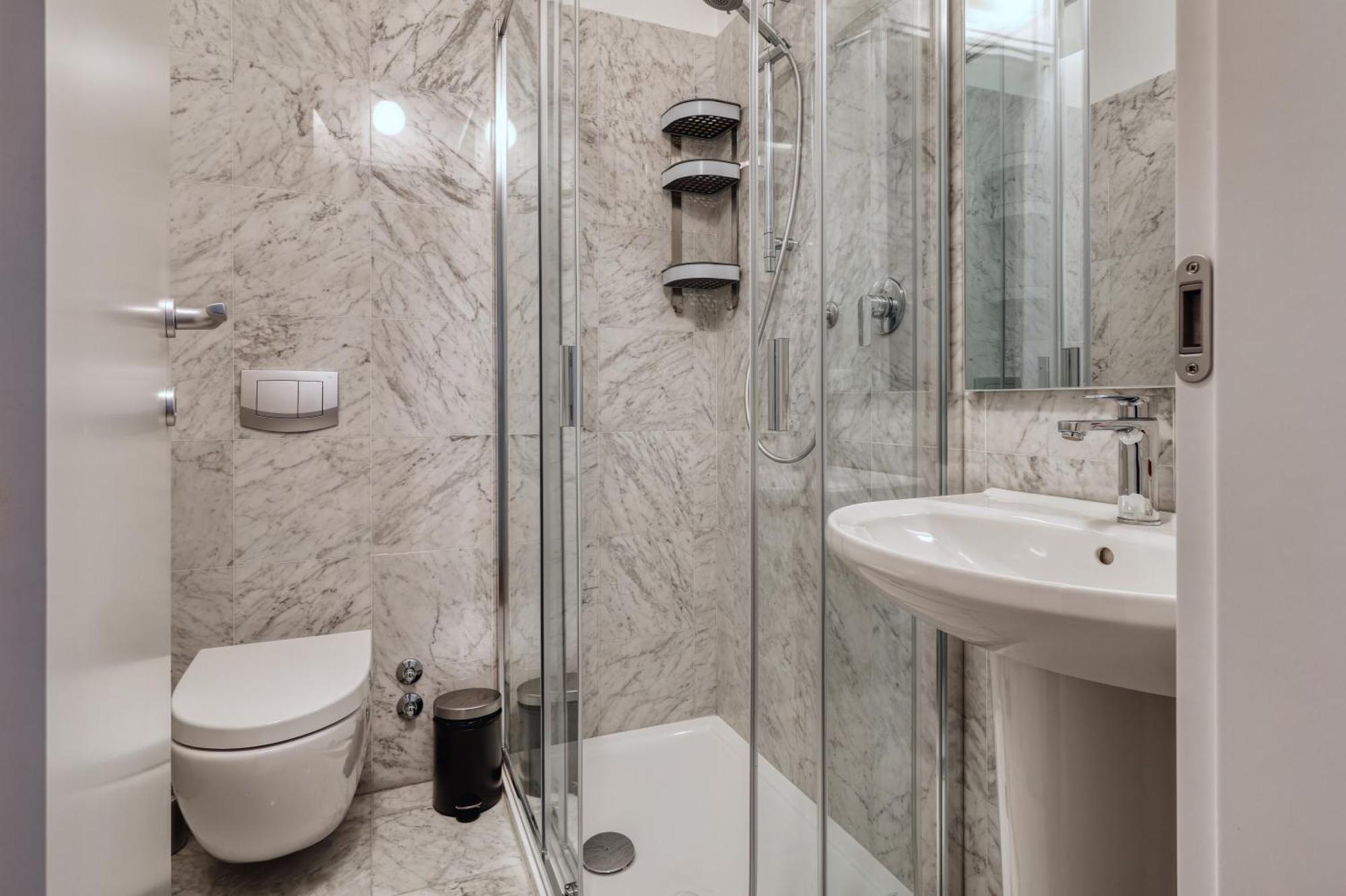 Lejlighed Joivy Chic 3-bed Flat Near Colonne Di San Lorenzo *