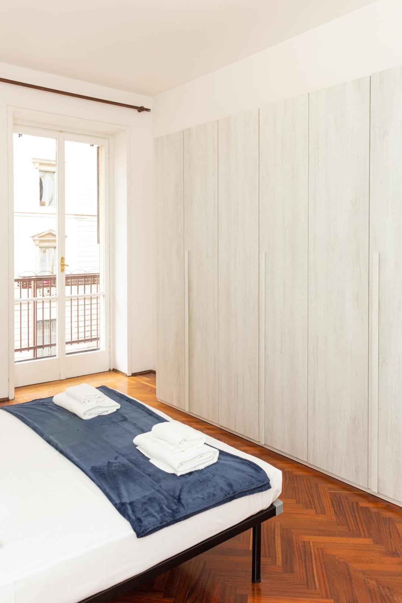 Apartment Picasso - Spacious Exclusive Milan