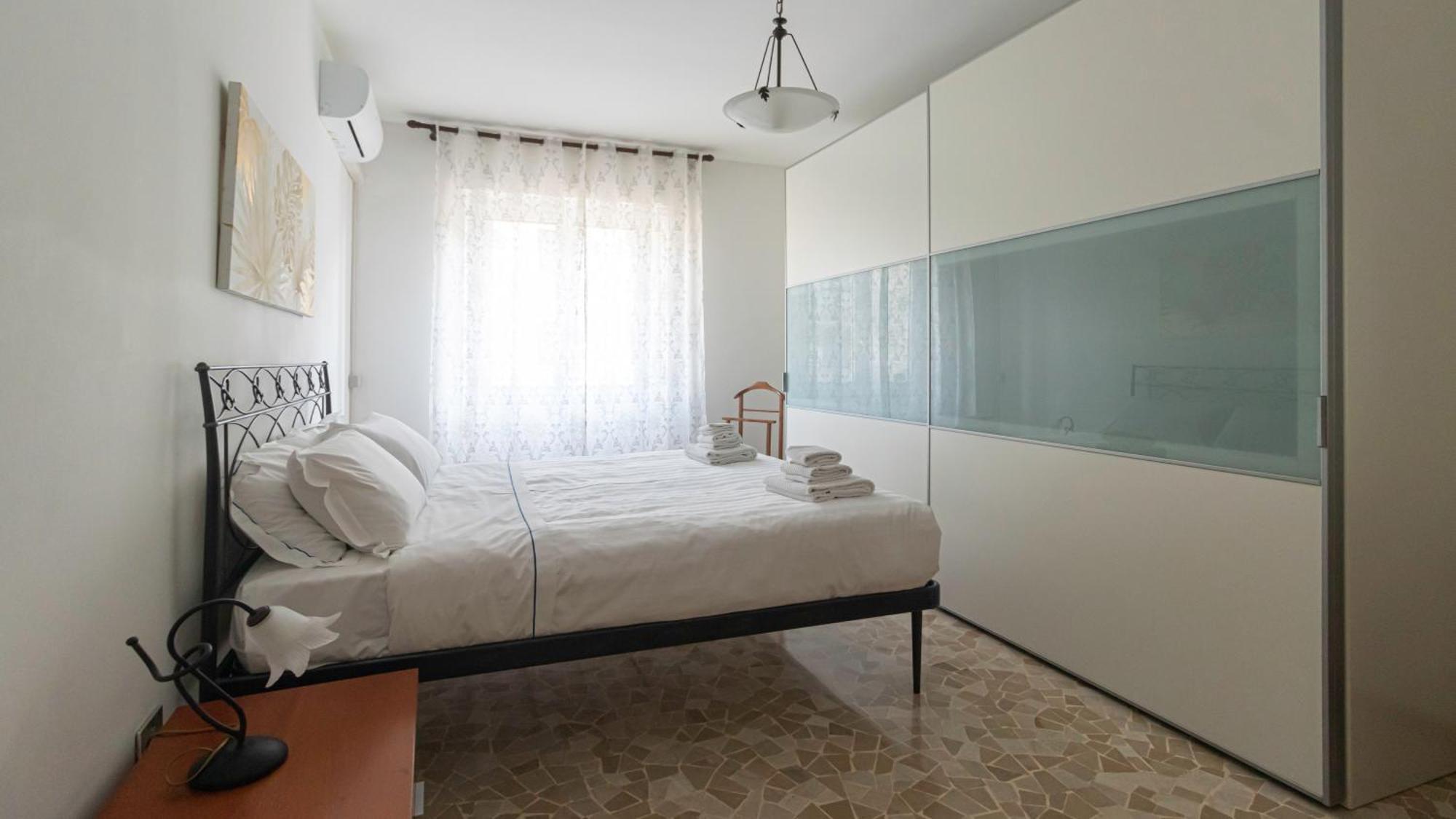 Italianway - Martinetti 21 B * Milano