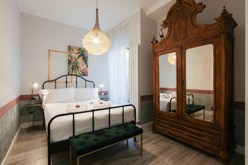 Hacca Collection - Station & Buenos Aires * Milan
