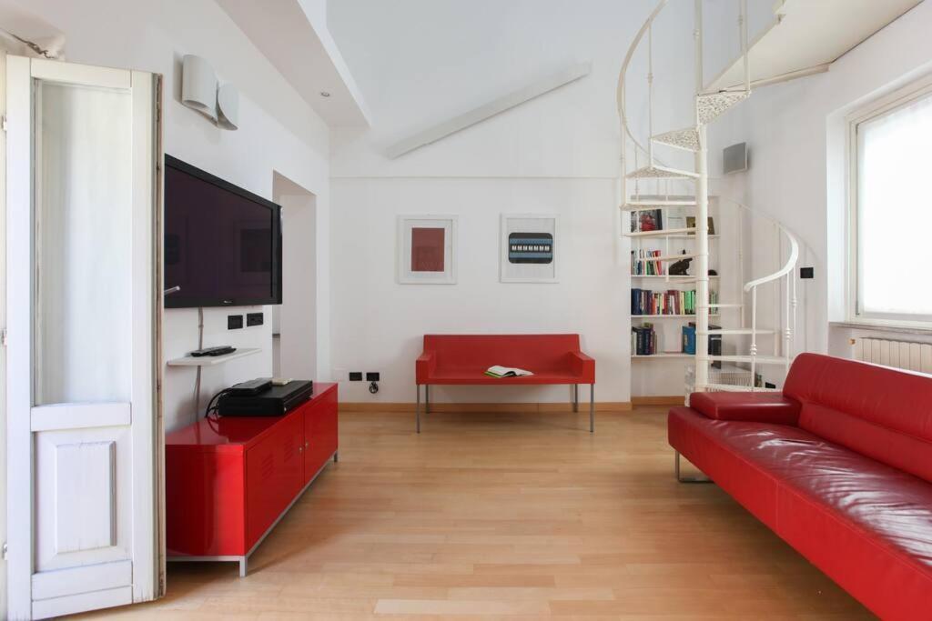 Hacca Collection - Open Space In Porta Ticinese *