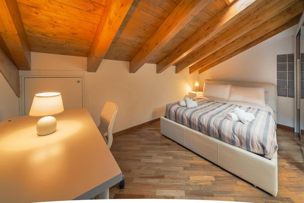 Ampio Quadrilocale Navigli/forum + Free Parking Leilighet *