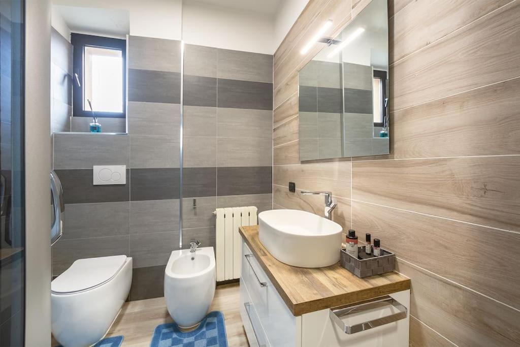 Leilighet Ampio Quadrilocale Navigli/forum + Free Parking *