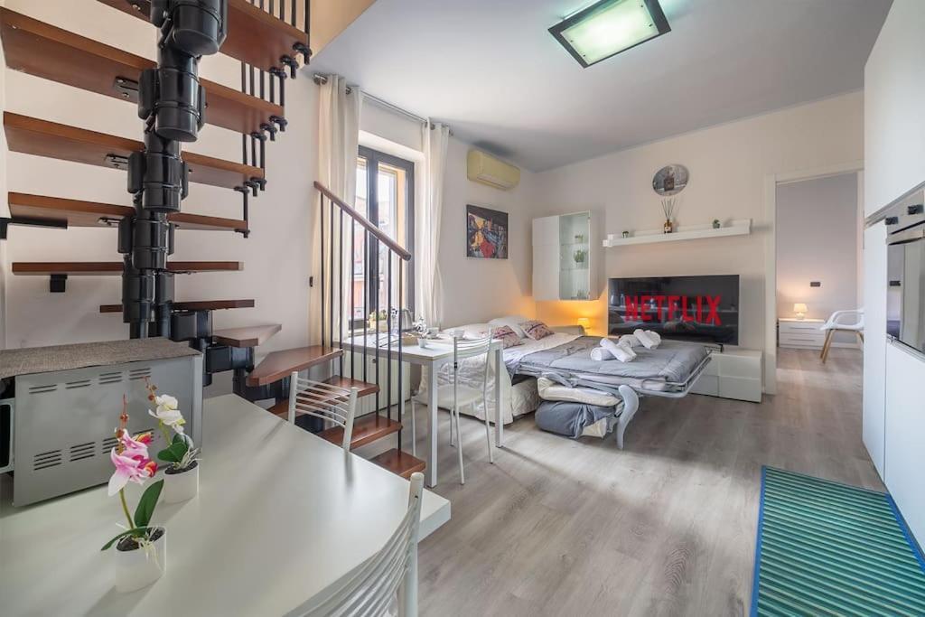Leilighet Ampio Quadrilocale Navigli/forum + Free Parking Milano